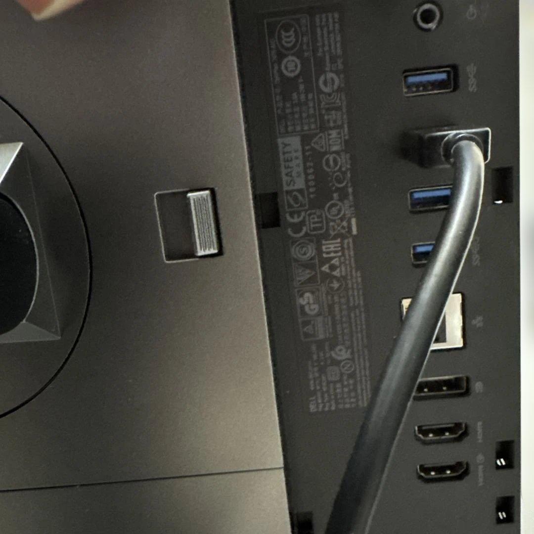 「訳あり品」DELL OptiPlex 7470 AIO