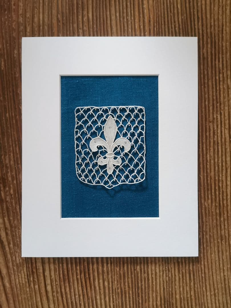 アンティーク ポワンドヴェニス フルール・ド・リス 騎士の百合紋 プチドイリー