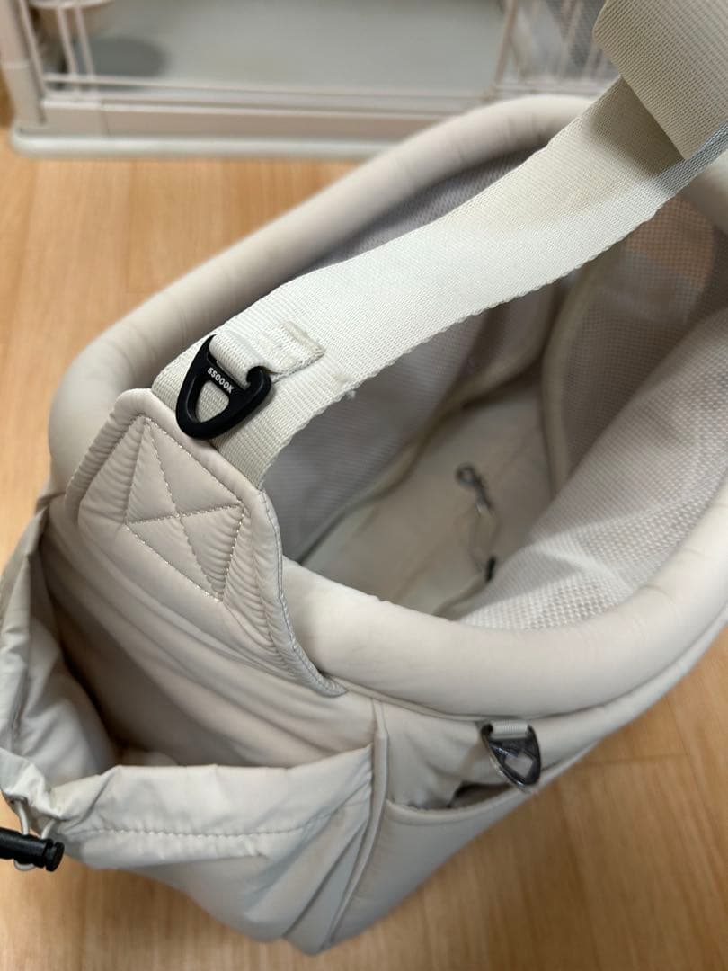 【美品】ssoookスリングバッグオープン型 ベージュ M ブランケット付き