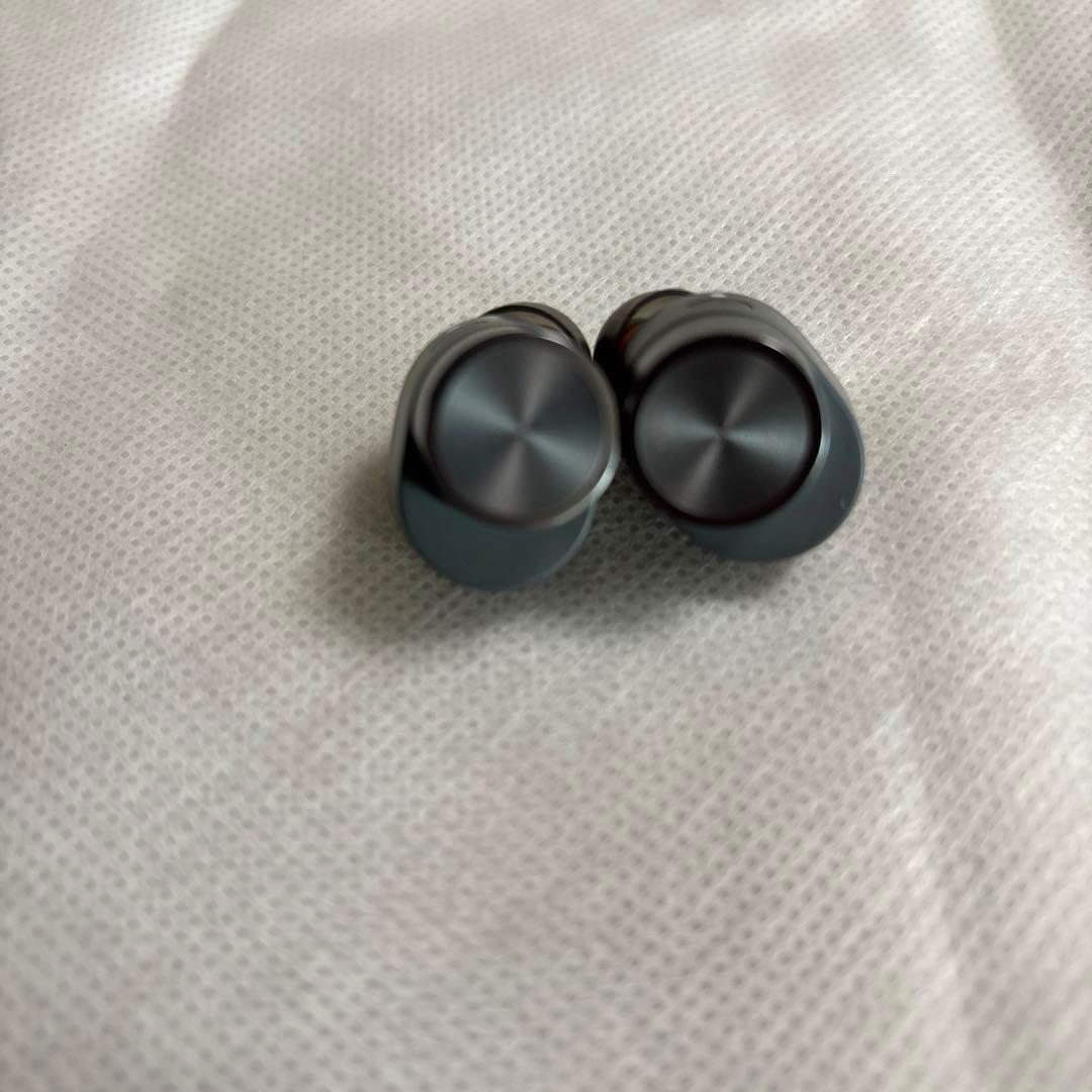 Bowers & Wilkins 完全ワイヤレスイヤホン Pi5 S2