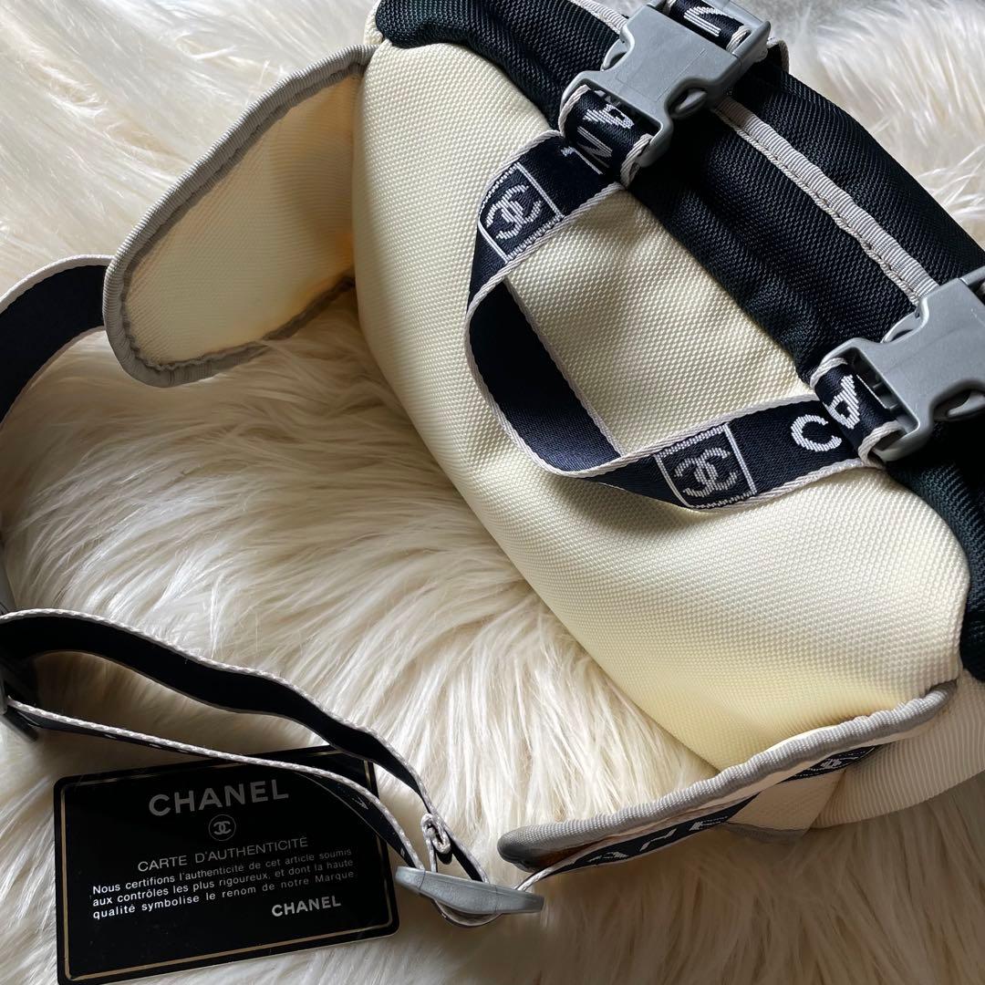 【CHANEL】シャネル スポーツライン ボディバッグ