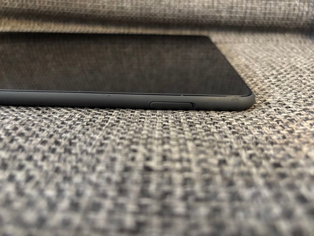 Amazon fire HD 10 PLUS 中古 Anker充電スタンド付き