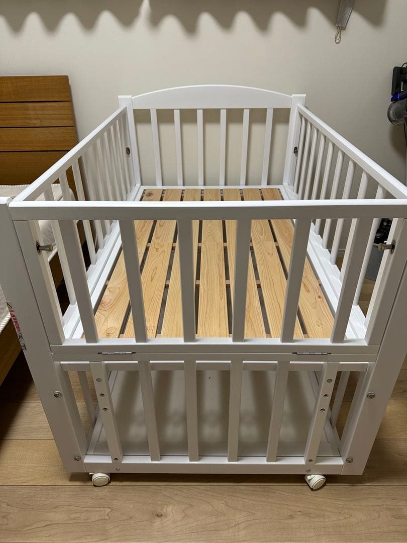 ヤマサキ国産スリーオープンベビーベッド ビーサイドDX-270W