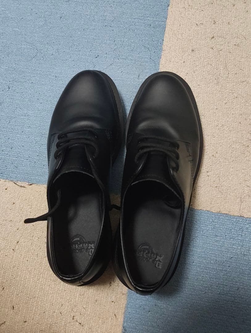 Dr. Martens 3ホールブーツ