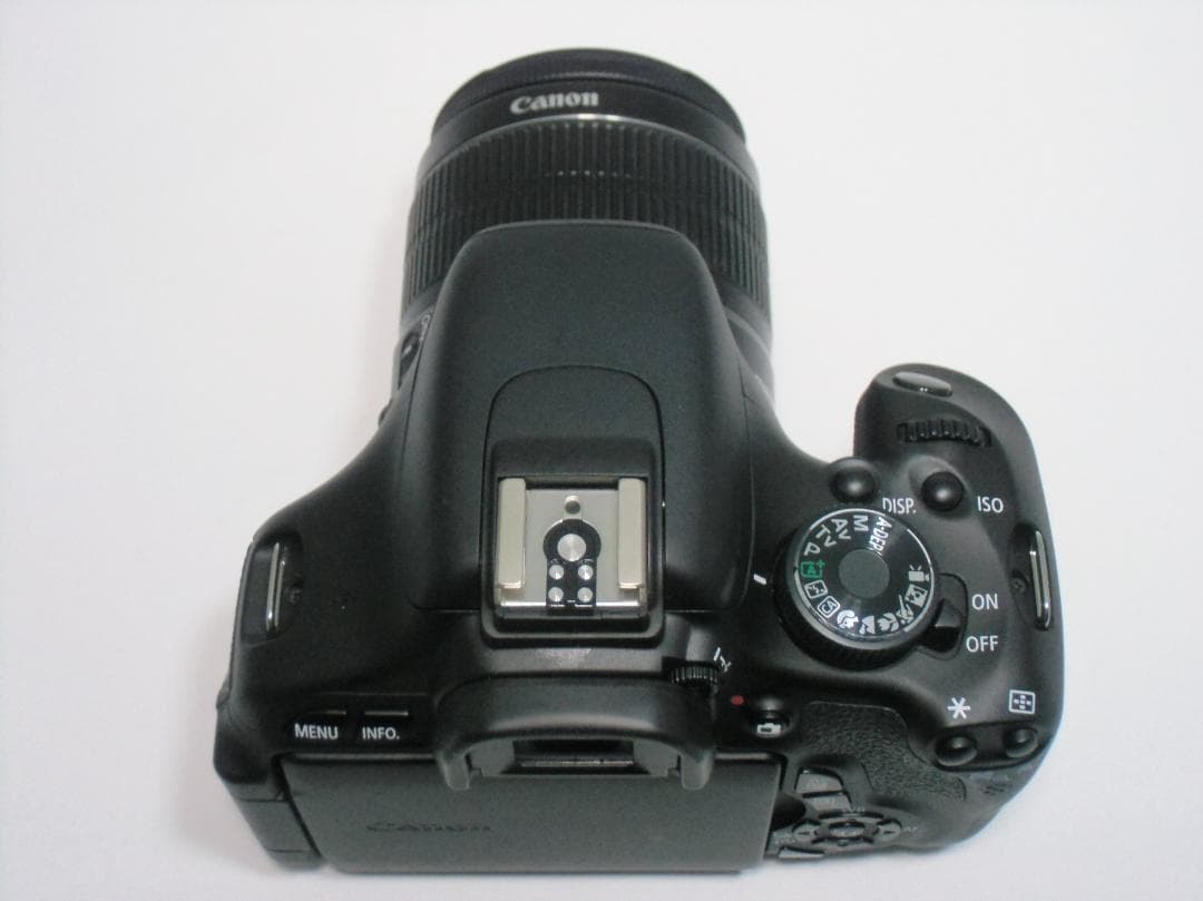 Canon EOS Kiss X5　B058