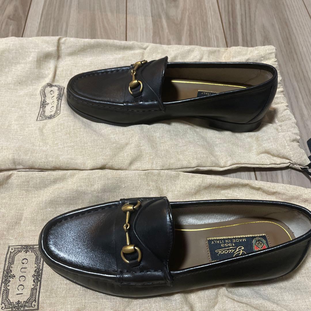 【新品未使用】GUCCIブラックレザー ローファー ゴールド金具34.5/22㎝