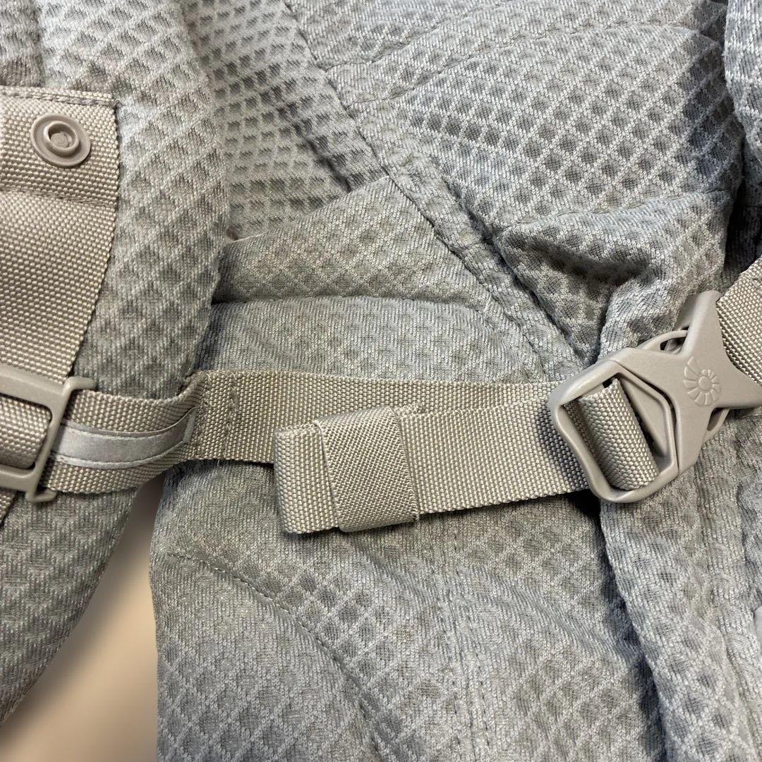 エルゴの抱っこひも　オムニブリーズ　パールグレー メッシュ ergo抱っこ紐