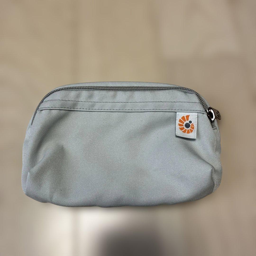 エルゴの抱っこひも　オムニブリーズ　パールグレー メッシュ ergo抱っこ紐