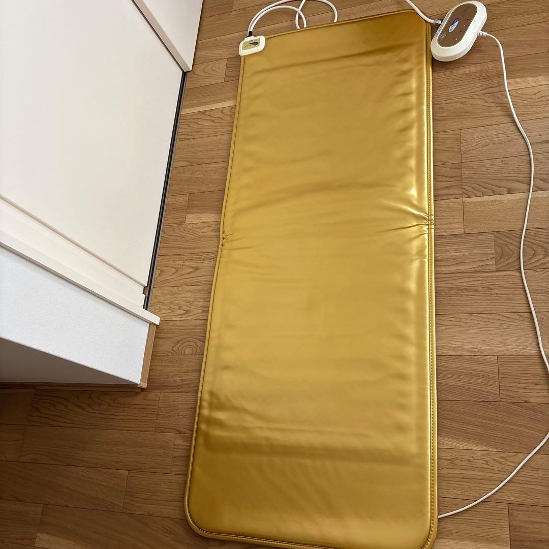 本日21時までお値下げ中【ネルケア　ラジウムヒートマット】玉川温泉