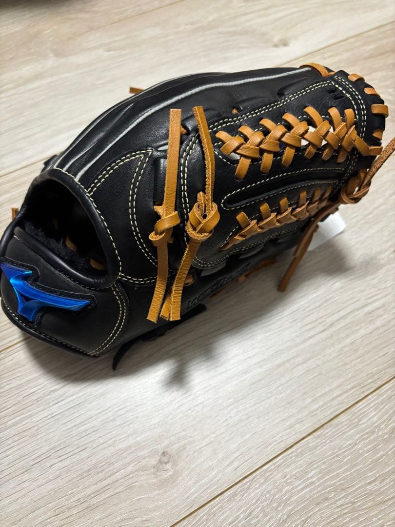 ミズノ ウィルドライブブルー　少年軟式グローブ ブラック/コルク　右投げ用