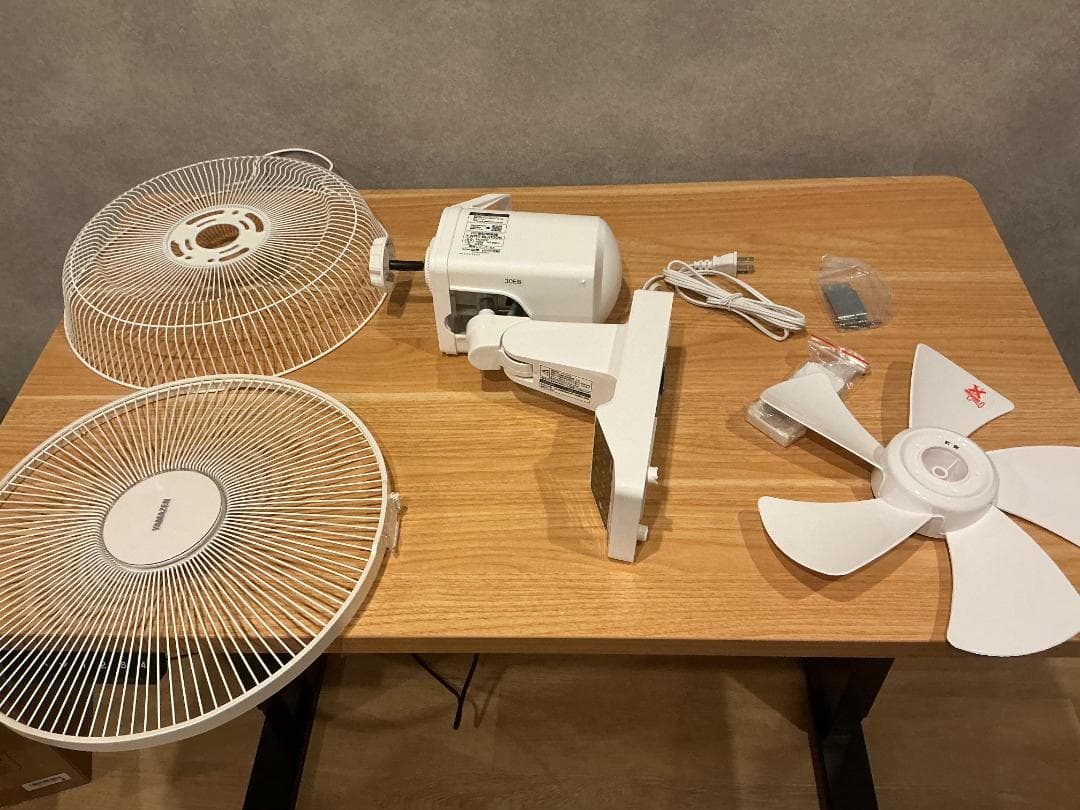 壁掛け扇風機　*1G56
