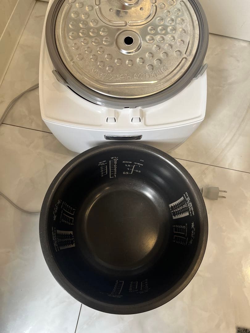 三菱　IHジャー炊飯器　10合炊き　備長炭　炭炊釜