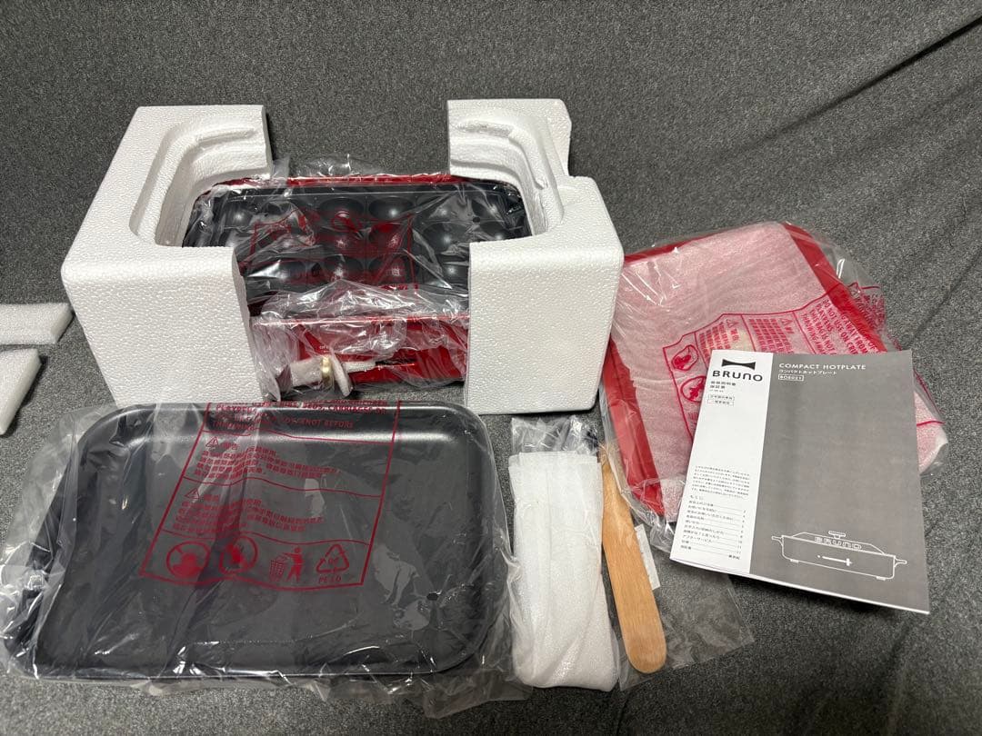 ブルーノ　コンパクトホットプレート　レッド