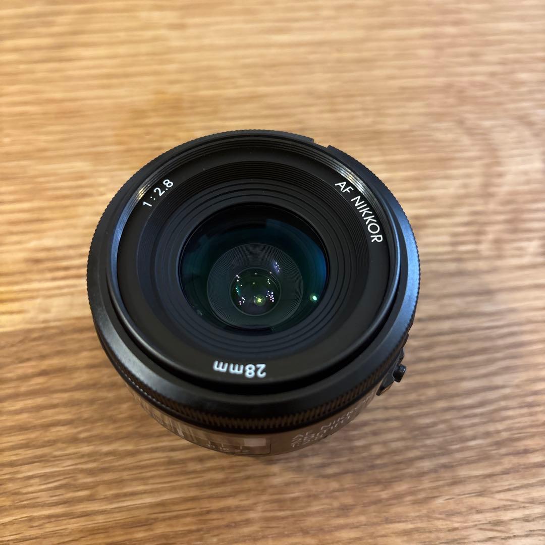 ニコン　Nikon AF NIKKOR 28mm f/2.8 レンズ