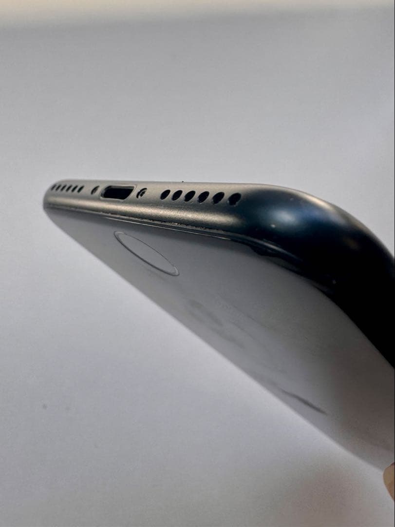 【ジャンク】Apple iPhone SE3 64GBブラック　パーツ取り