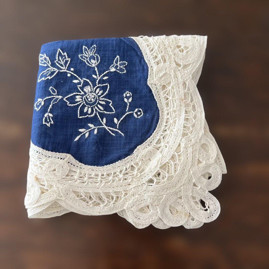 バテンレース刺繍ハンカチ　プレイスマット　アンティーク　スワトウ刺繍　ボビン