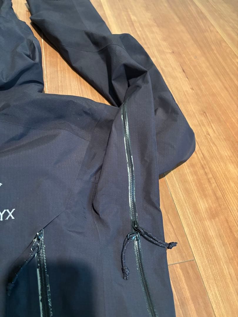 ARC'TERYX　Beta AR Jacket