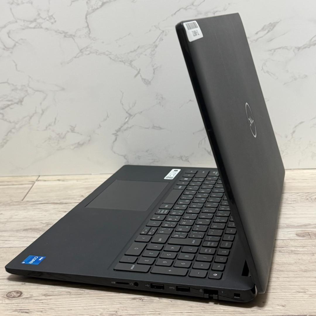 第11世代i5 メモリ16GB テンキー付き バッテリー良 15.6インチ