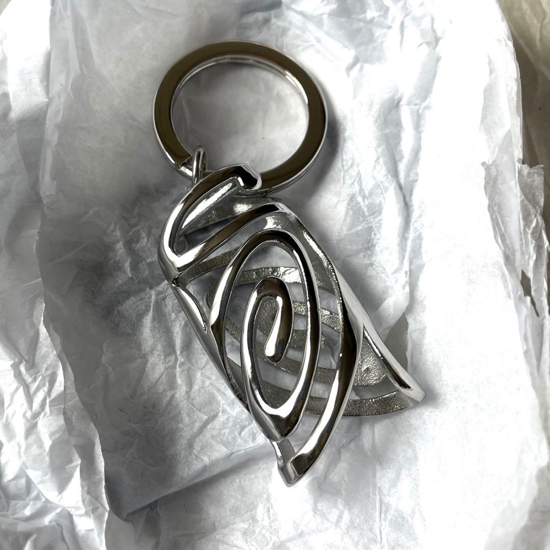 Stussy国内完売品 未使用 シルバー スワールデザイン キーホルダー