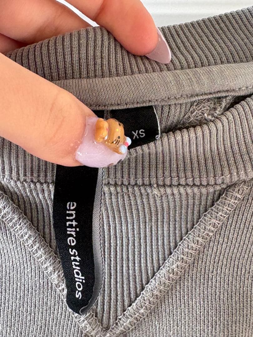 早い者勝ち　entire studios グレー クロップド box スウェット