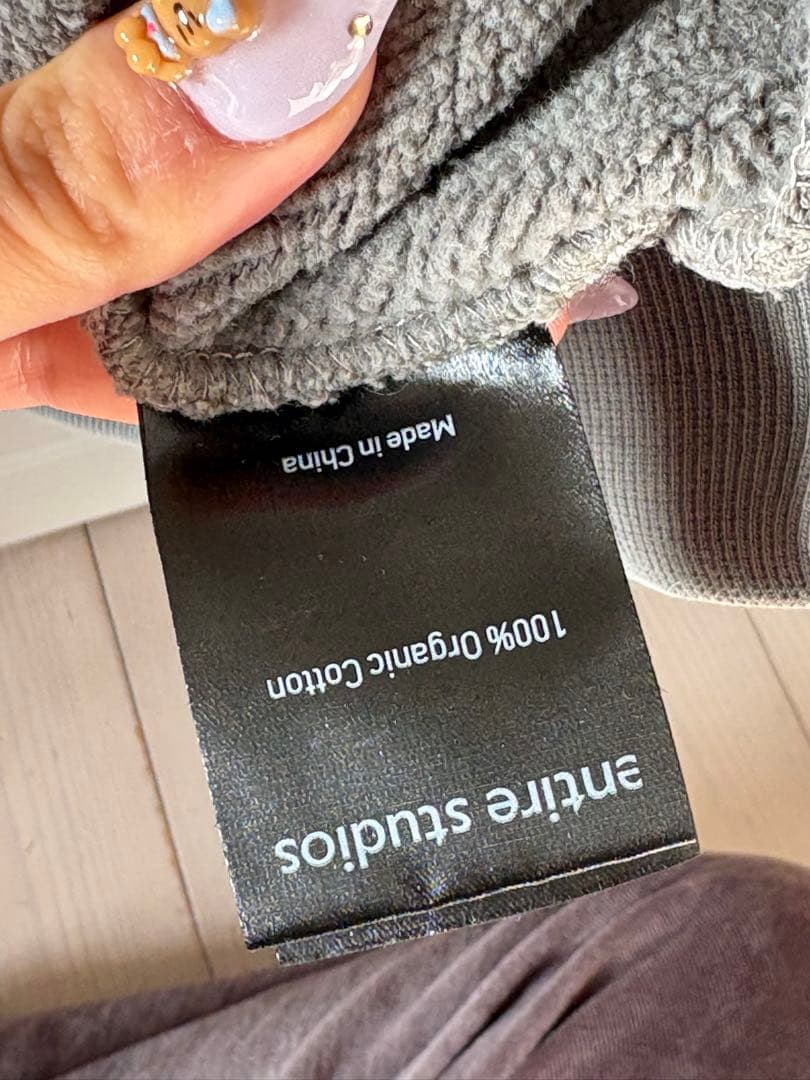 早い者勝ち　entire studios グレー クロップド box スウェット