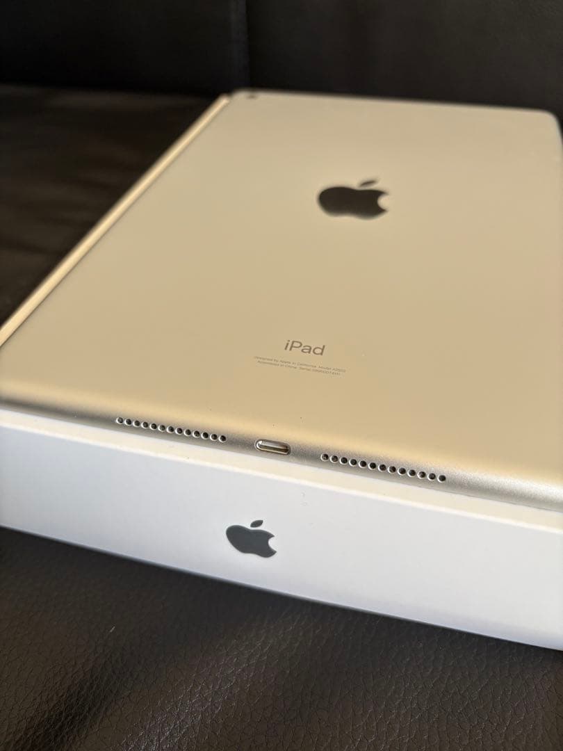 Apple iPad 第9世代　スペースグレー 本体　Wi-Fiモデル