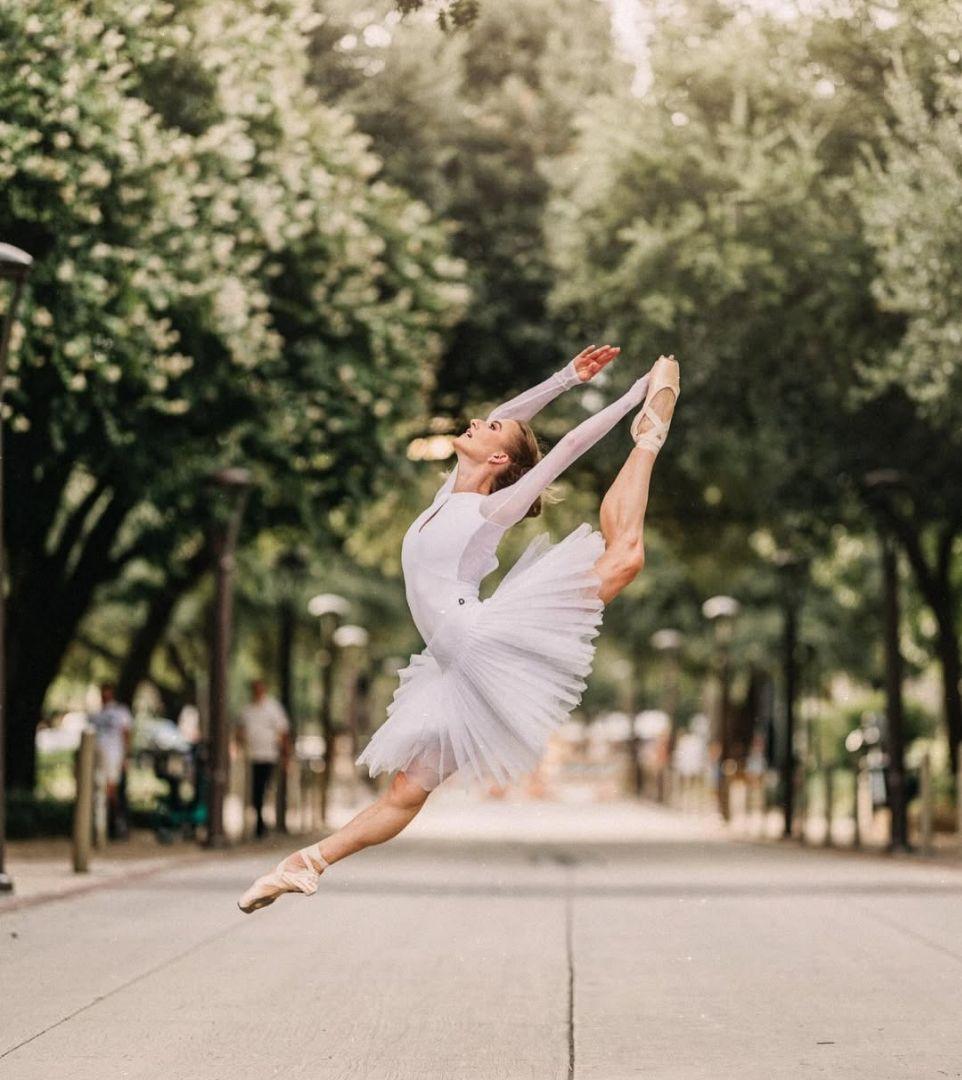 【新品未使用】BODILE　長袖　白　レオタード　OLIVIA S/Mサイズ