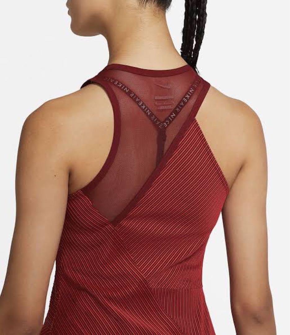 美品＊NIKEナイキ＊アシンメトリーとメッシュスリットが可愛いテニスドレスM