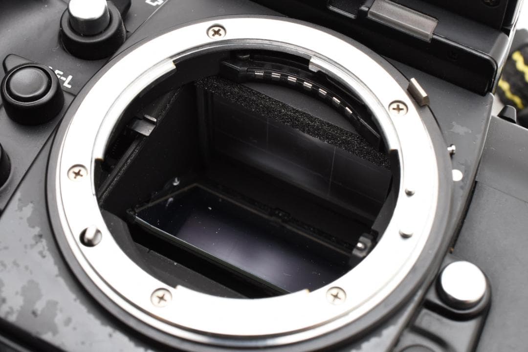 良品 NIKON F4S MB-21 MF-23 フィルムカメラ M114