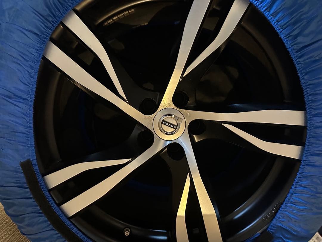 ボルボxc90用アルミホイール 275/45R20 スタッドレスタイヤセット