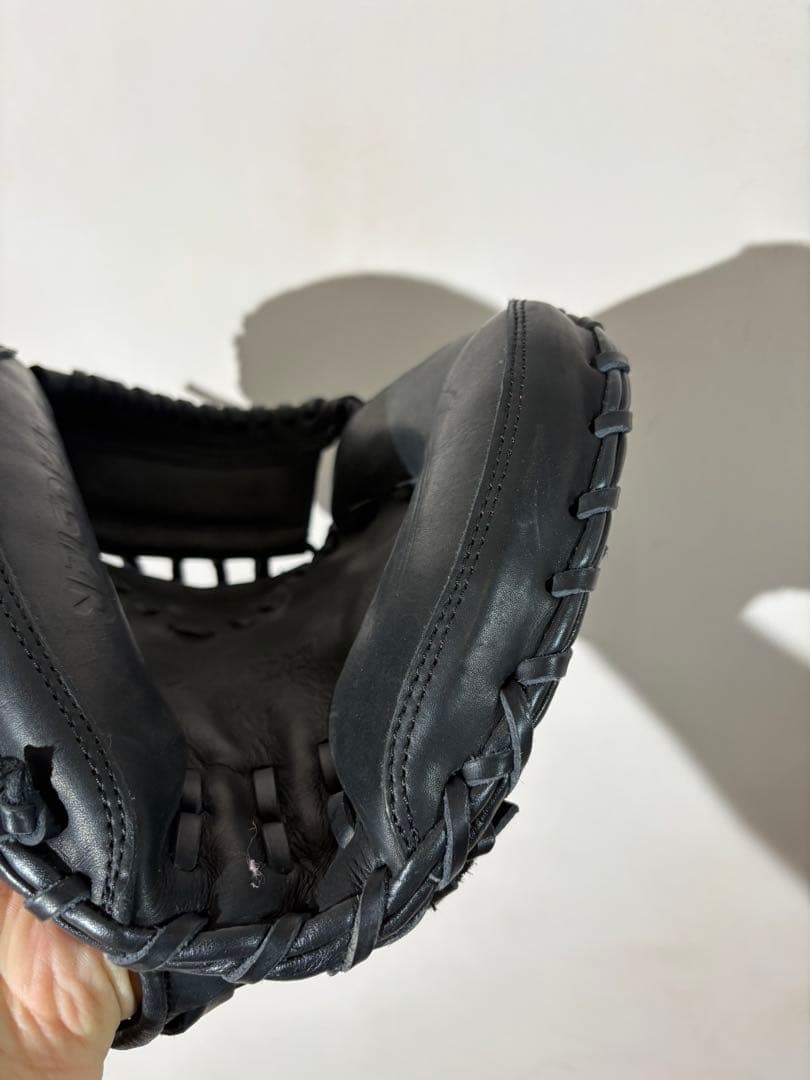 LEAG STAR 黒 キャッチャーミット　グローブ
