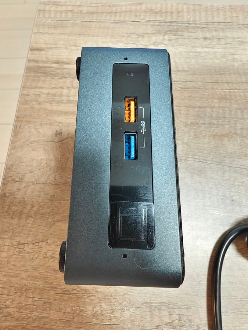 ミニPC Intel NUC Mini PC Kit NUC7CJYHN