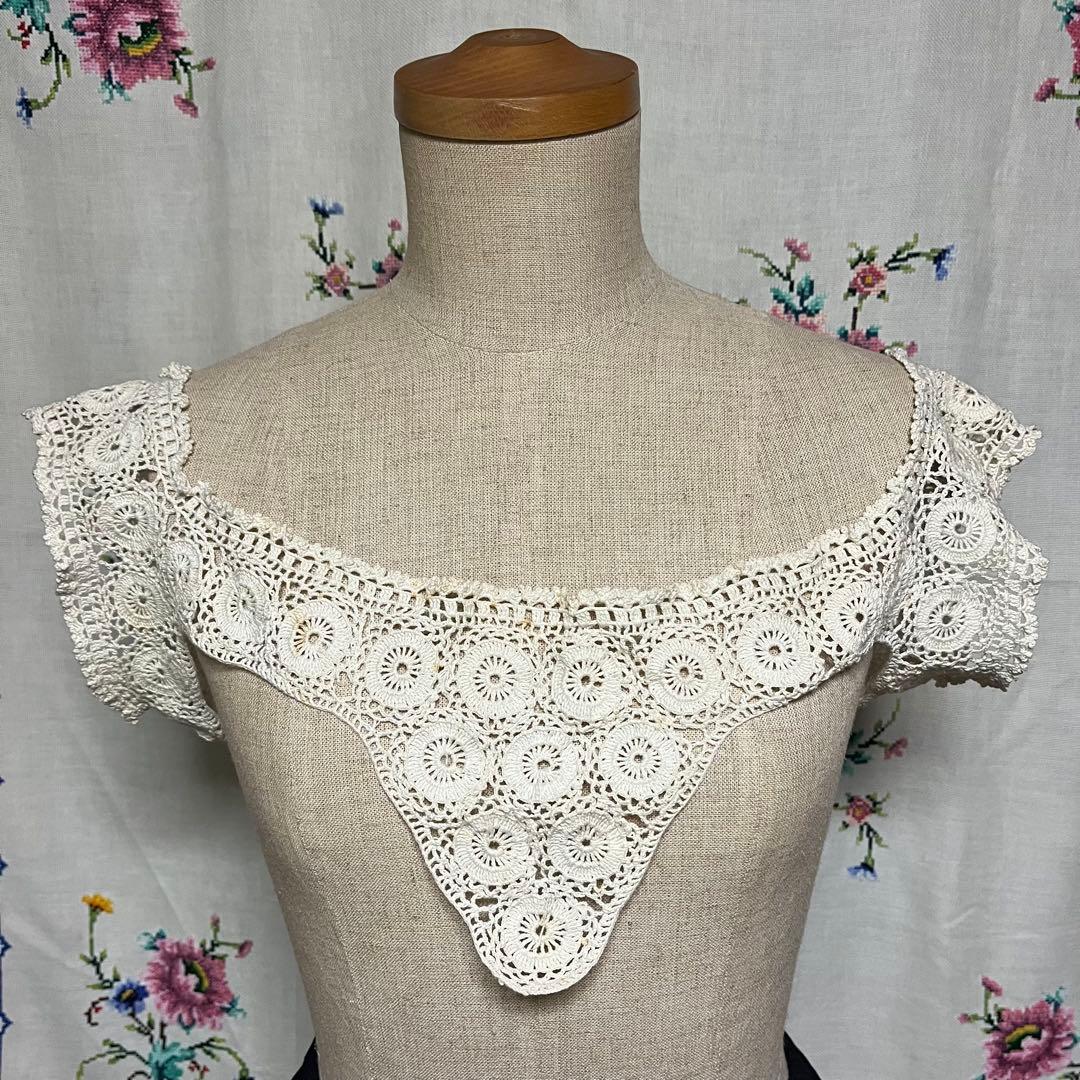 ヨーロピアン　ヴィンテージ　クロシェ　プラストロン(胸もと飾り) 手芸サンプル