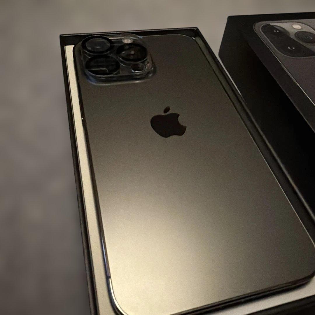 U*n様 美品 iPhone 13 Pro 256GB グラファイト 画面フィル