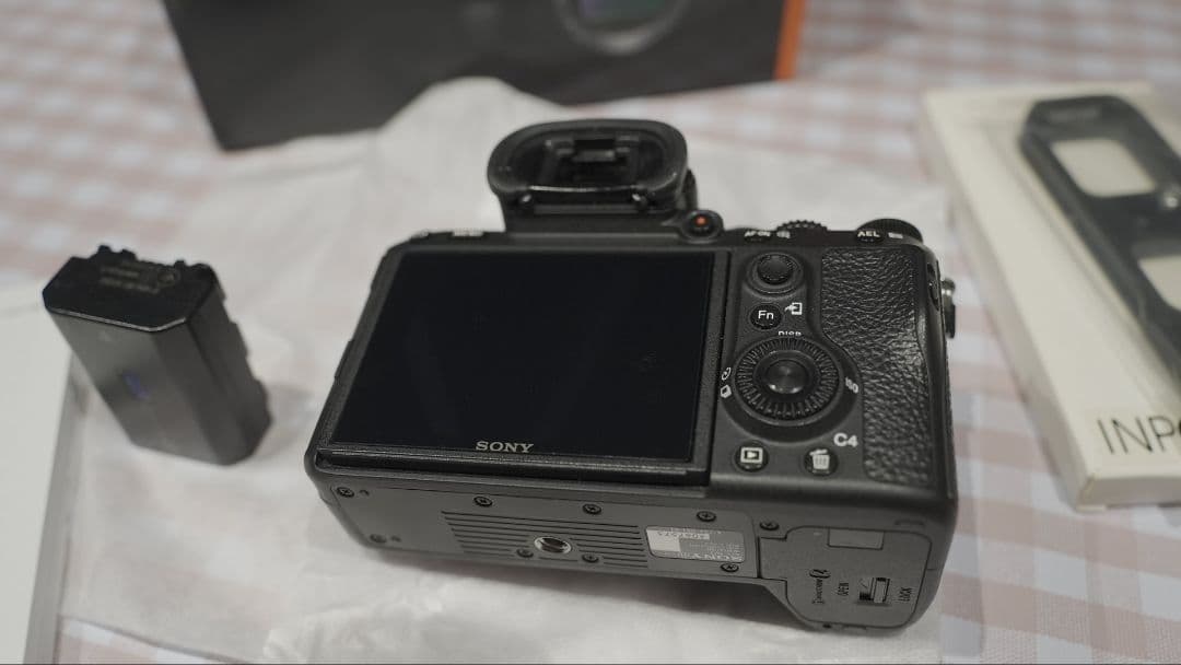 SONY α7 III ミラーレス一眼 本体　クイックリリースプレート付き