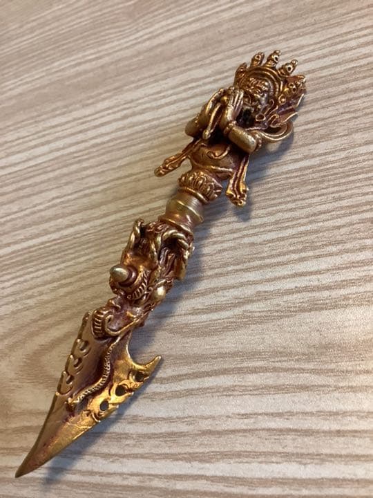 《 チベット密教　新品 》 プルパ　金メッキ　憤怒神　守護神　約13センチ　60