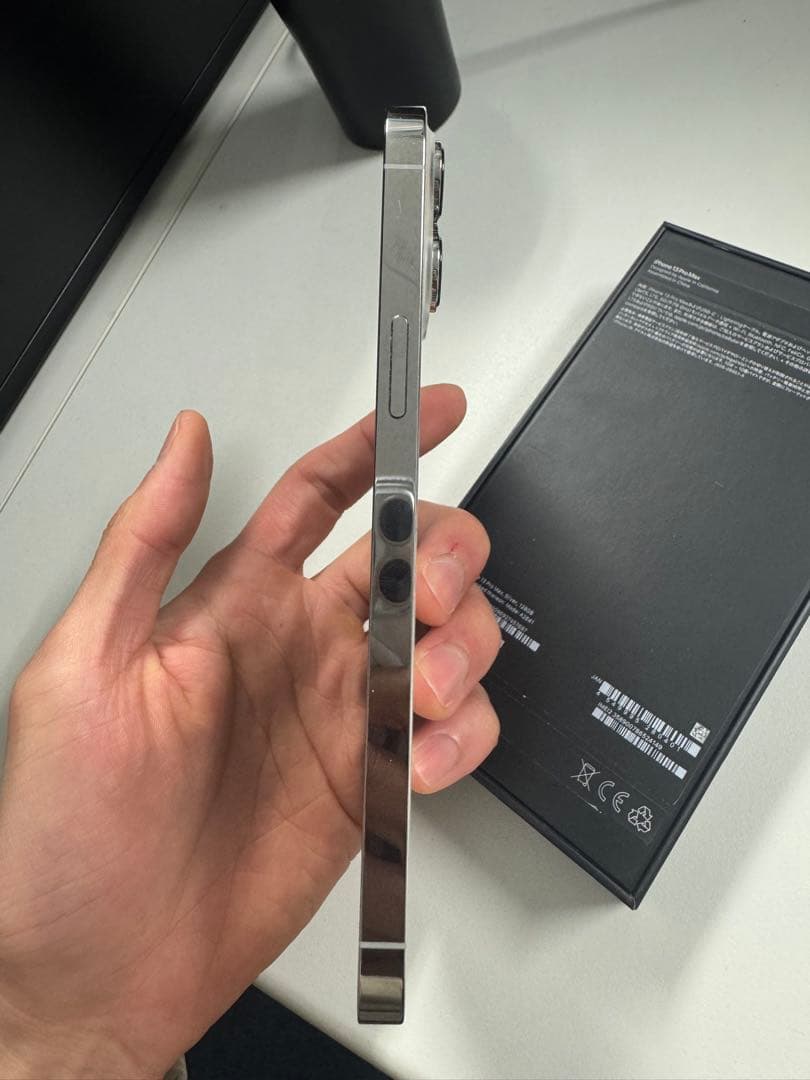 iPhone 13 Pro Max 128GB シルバー　美品