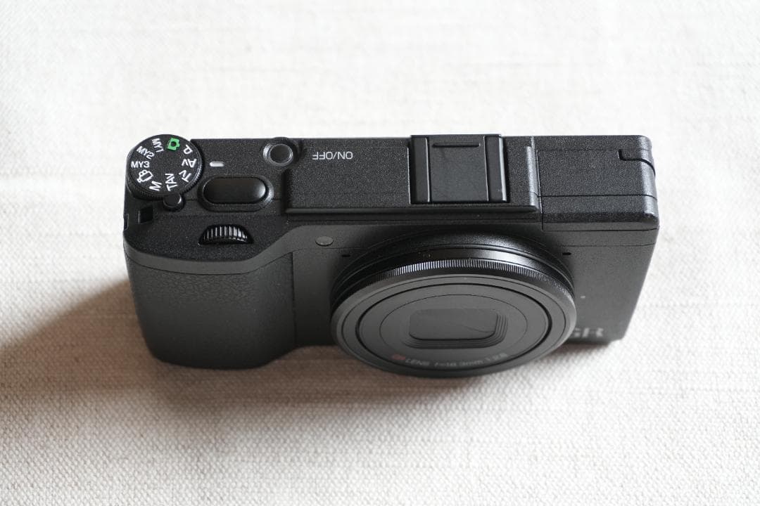 RICOH GR II シャッター回数1112回
