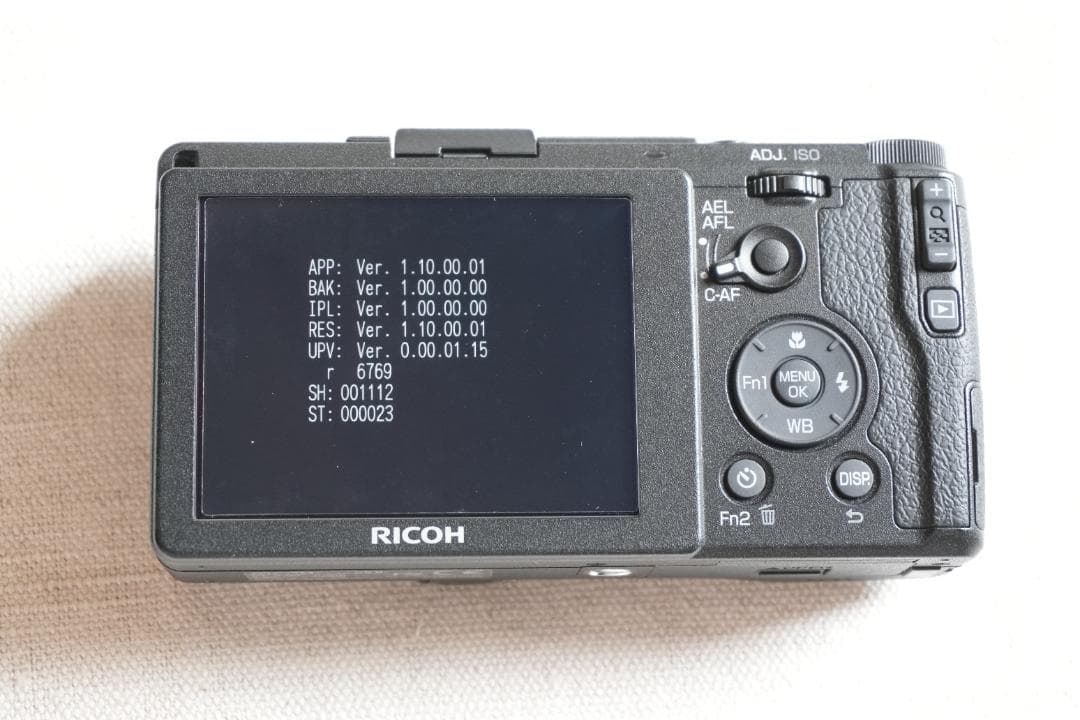 RICOH GR II シャッター回数1112回