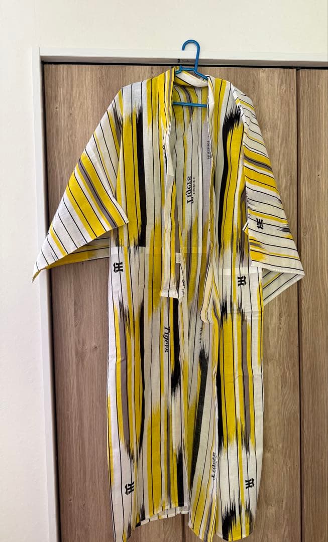 阪神タイガース　メンズ　浴衣　Mサイズ