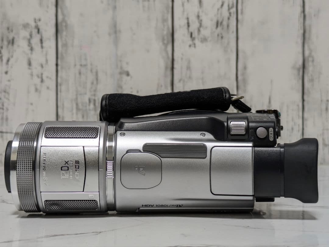 ② SONY　HDR-HC1　HDV　MiniDV対応