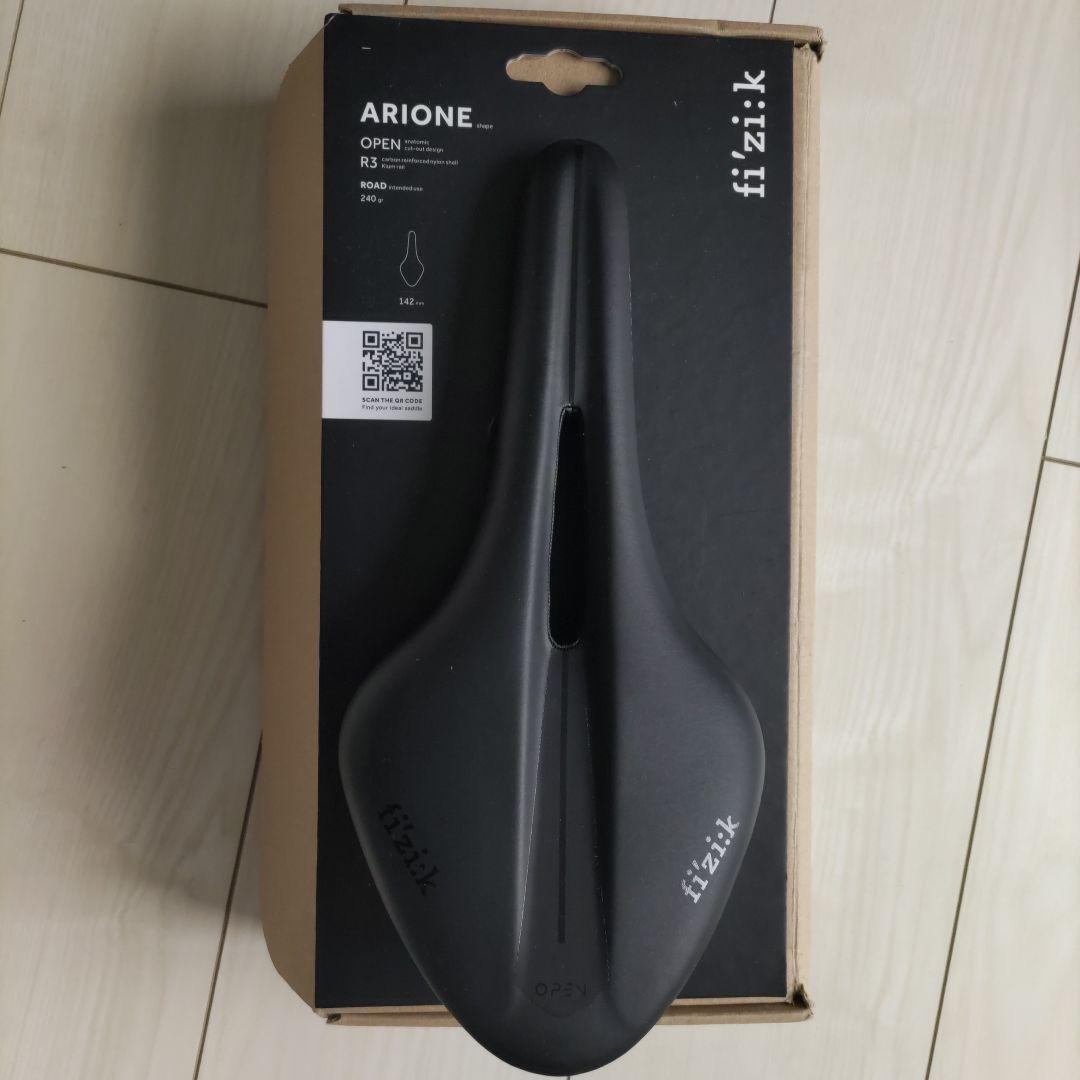 fizik ARIONE R3 サドル（フィジーク）