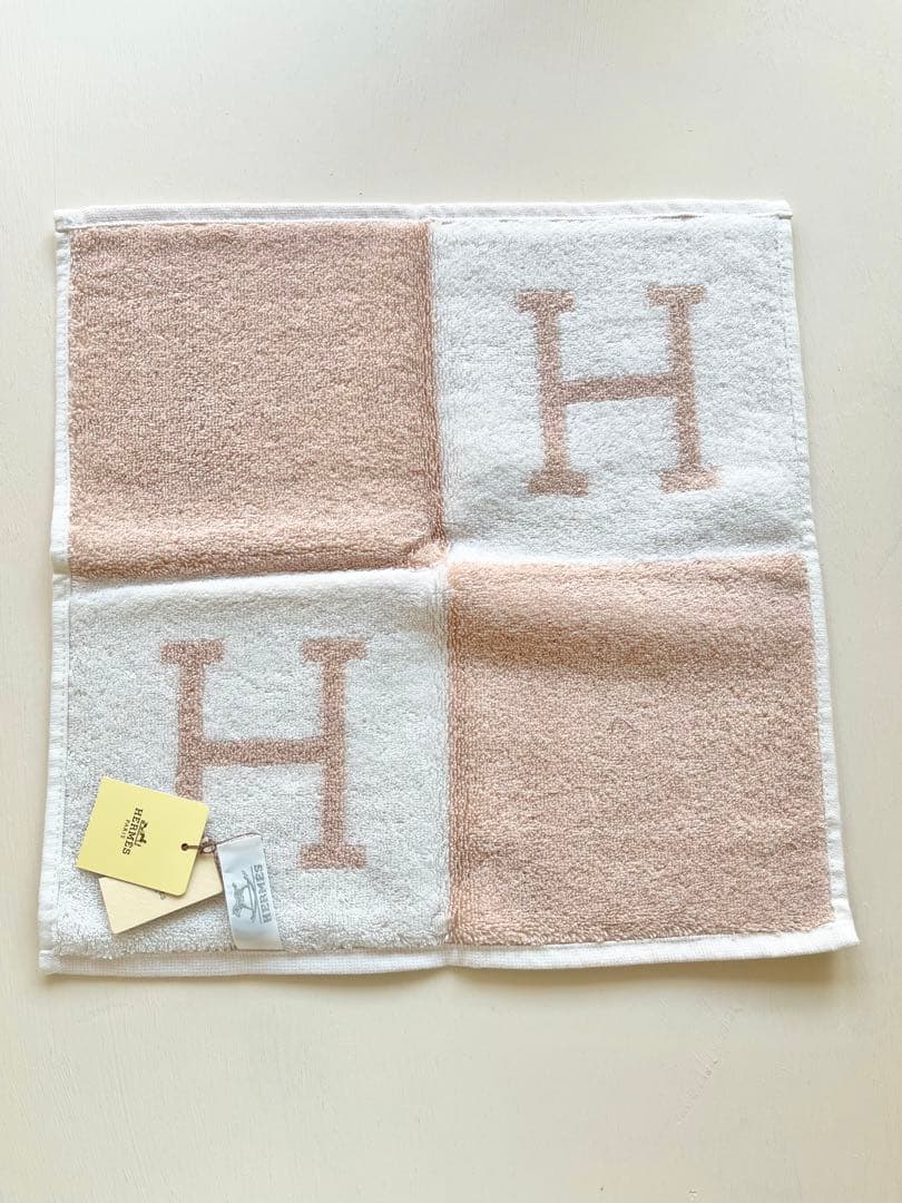 【新品】エルメス　ハンドタオル　アヴァロン