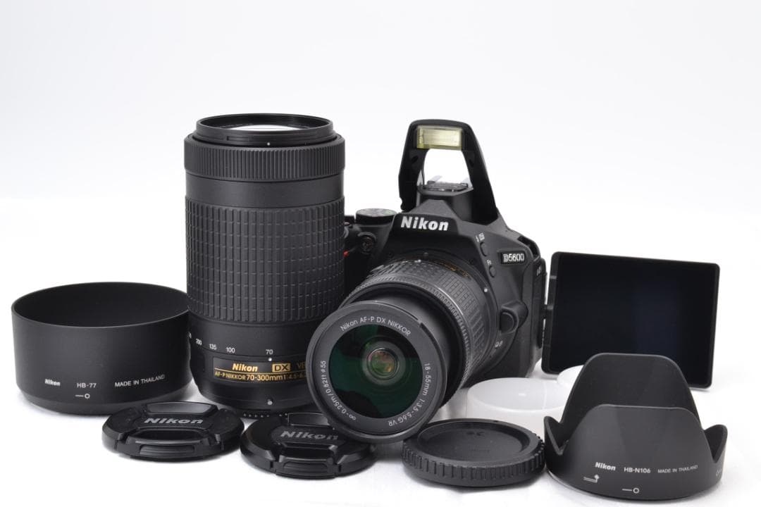 ■ 美品 ■ ニコン　Nikon D5600 ダブルズームキット 元箱付