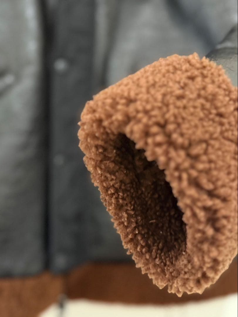 モンクレール ARMAND最高級ムートンレザー切替デザイン ダウンジャケット