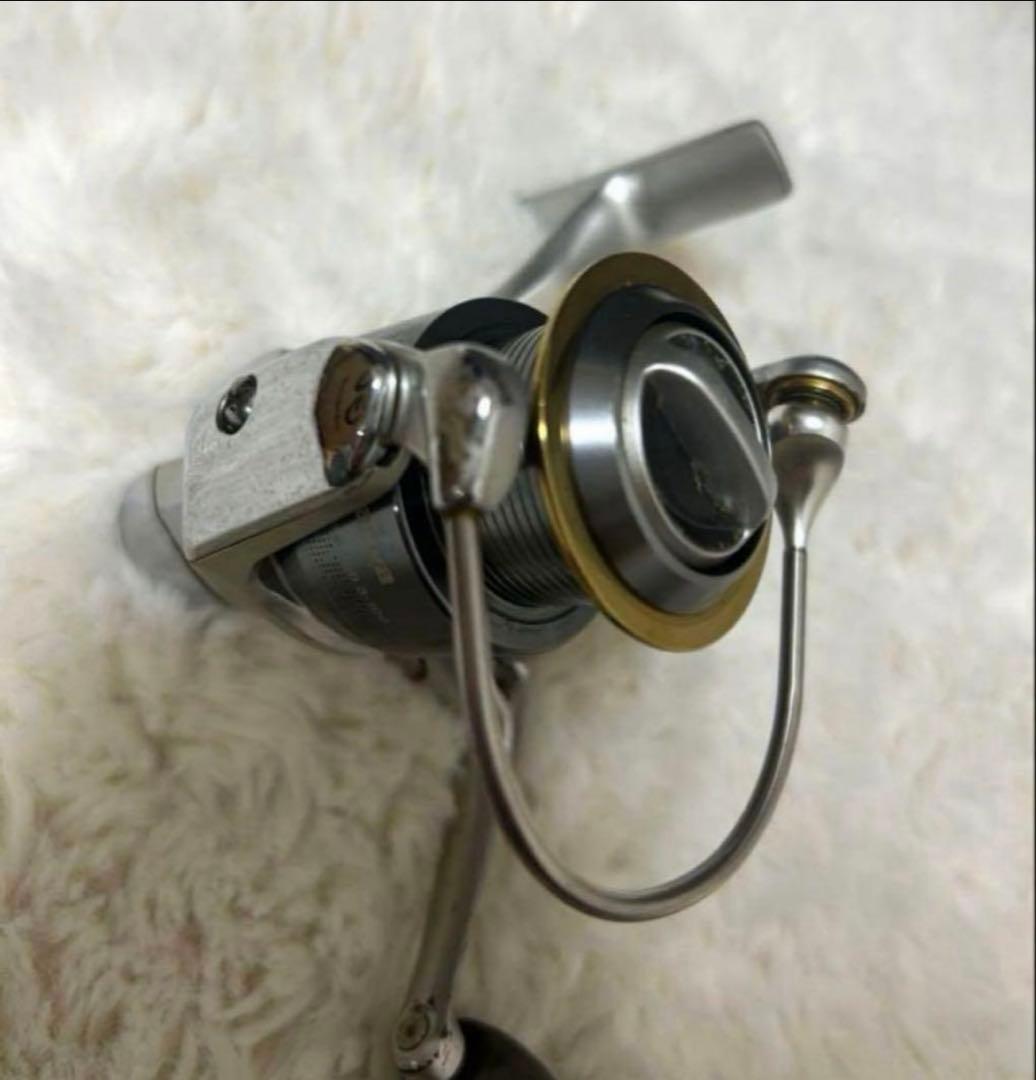 ダイワ LUVIAS ルビアス　2000 ABS スピニングリール