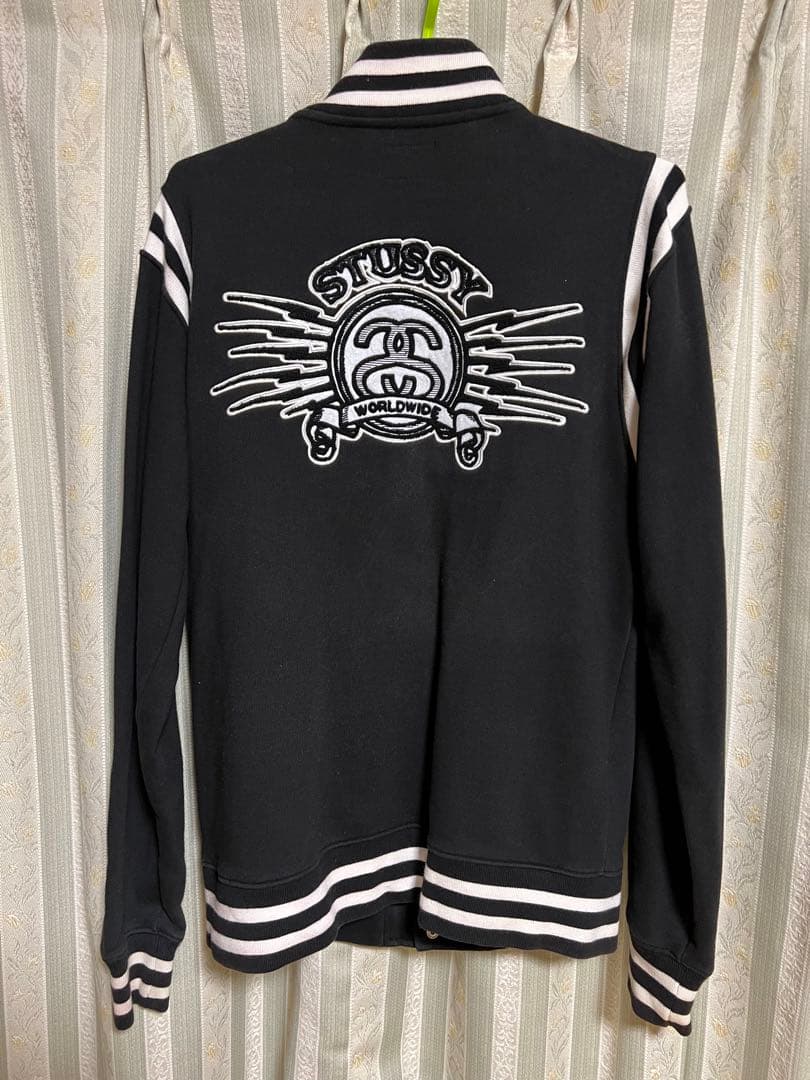 ステューシー　スウェット　スタジャン【M】刺繍ロゴ　シャネルロゴ　STUSSY