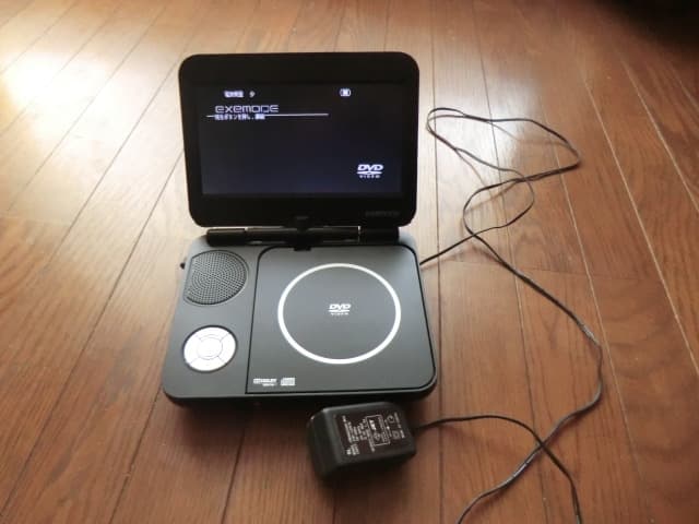 ポータブル　DVDプレイヤー　PD-830D