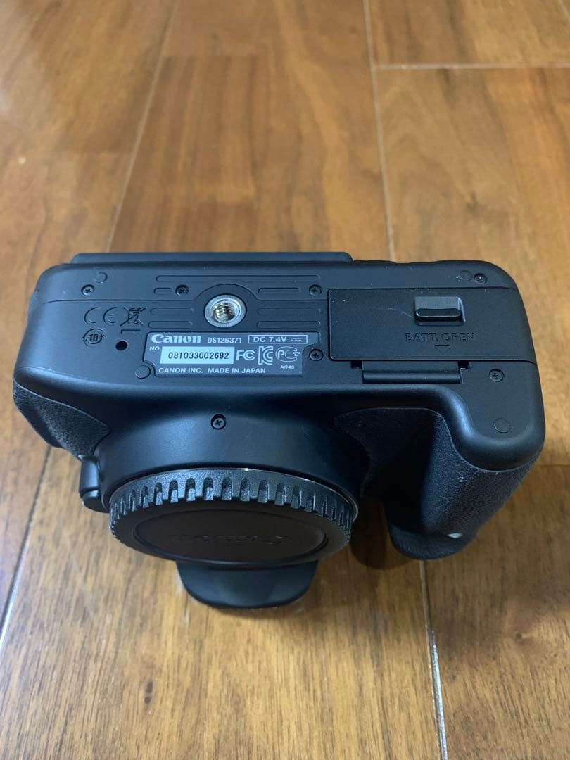 Canon EOS Kiss X6i ボディ