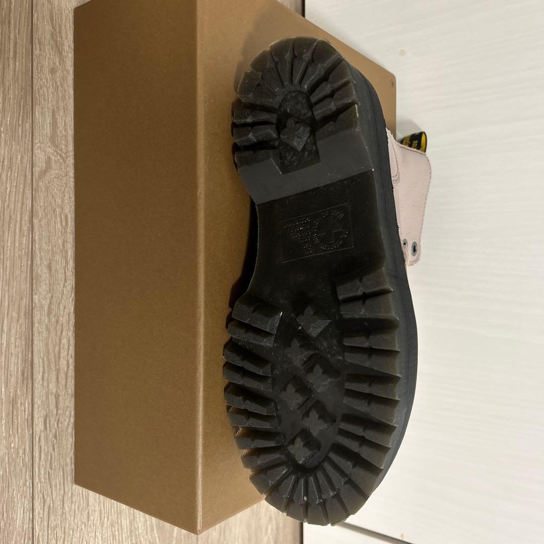 Dr.Martens 8 ホールブーツ　ベージュ　ドクターマーチン　UK4